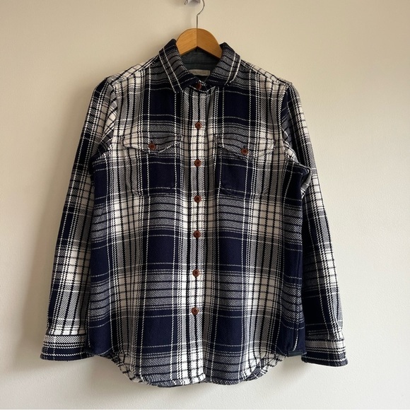 Outerknown Blanket Shirt in Atlantic Blue Bigbury Plaid - Picture 5 of 16